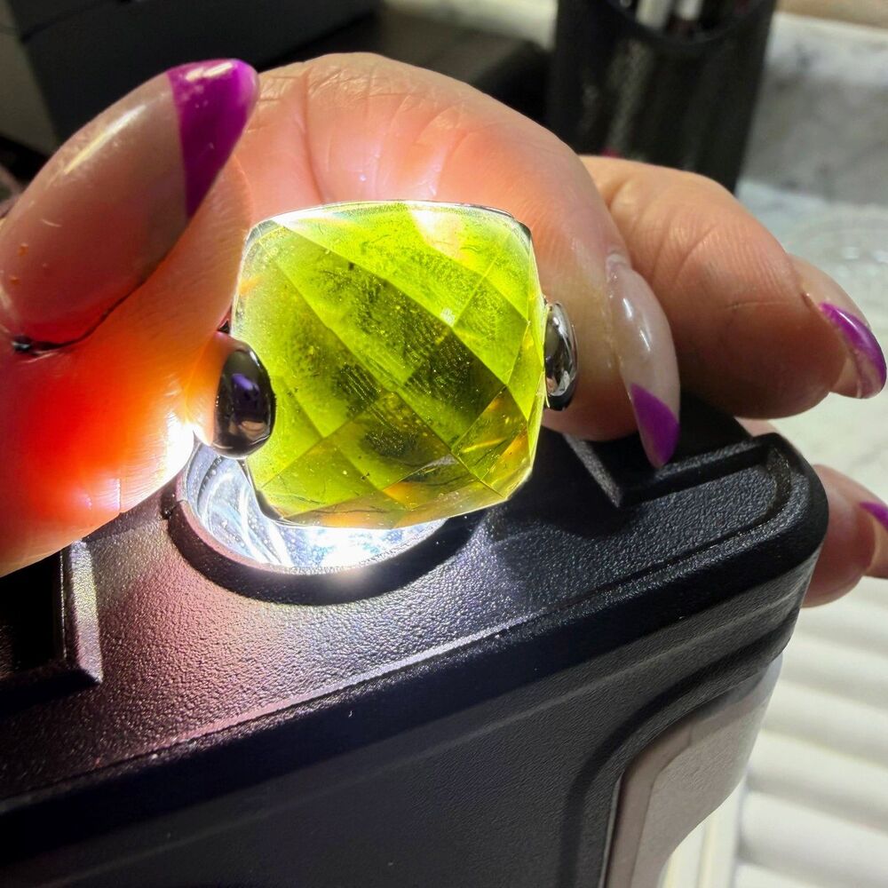Vintage Lia Sophia Chunky Cocktail Ring Size 9 Faceted Olive Green Glass Stone